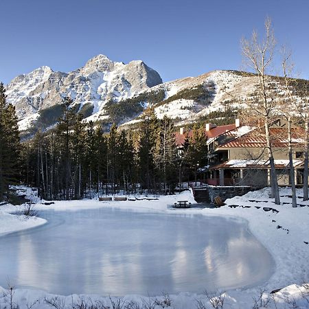 Crosswaters Resort At Kananaskis Ngoại thất bức ảnh